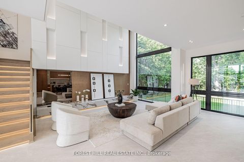 Photo 3 at 105 Castle Hill Drive, L'Amoreaux, Toronto
