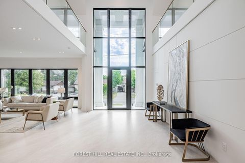 Photo 10 at 105 Castle Hill Drive, L'Amoreaux, Toronto