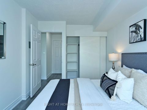 Photo 7 at 501 - 51 Baffin Court, Langstaff, Richmond Hill