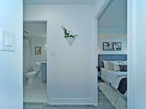 Photo 9 at 501 - 51 Baffin Court, Langstaff, Richmond Hill