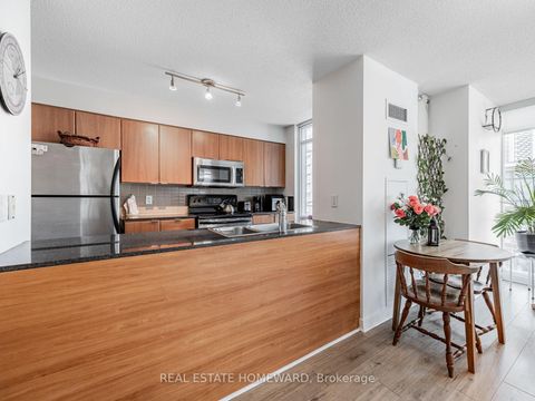 Photo 10 at 906 - 11 Brunel Court, Waterfront Communities C1, Toronto