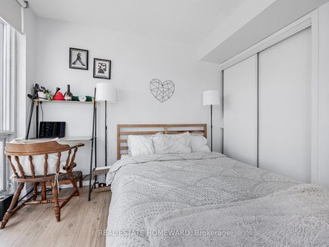 Photo 15 at 906 - 11 Brunel Court, Waterfront Communities C1, Toronto