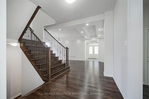Photo 5 at 307 Reg Harrison Trail, Glenway Estates, Newmarket