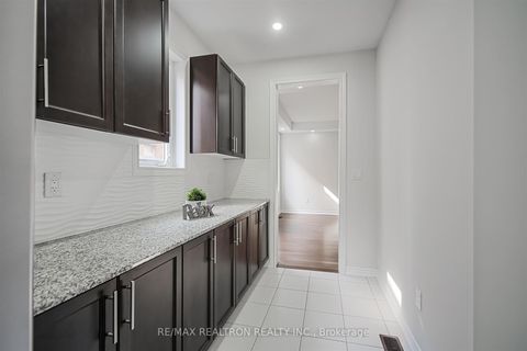 Photo 10 at 307 Reg Harrison Trail, Glenway Estates, Newmarket