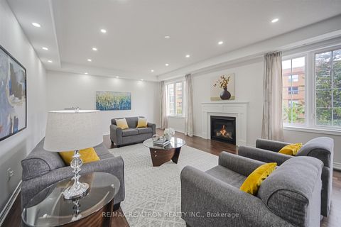 Photo 16 at 307 Reg Harrison Trail, Glenway Estates, Newmarket