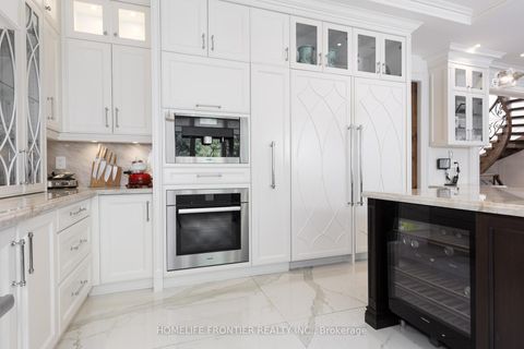 Photo 18 at 64 Yorkminster Road, Windfields, Toronto