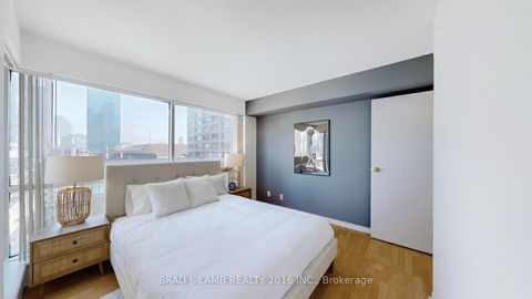 Photo 4 at 907 - 10 Yonge Street, Waterfront Communities C1, Toronto
