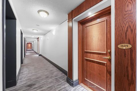 Photo 2 at 1609 - 11 Lee Centre Drive, Woburn, Toronto