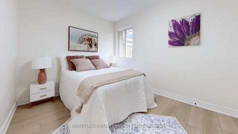 Photo 21 at 446 Lynett Crescent, Crosby, Richmond Hill