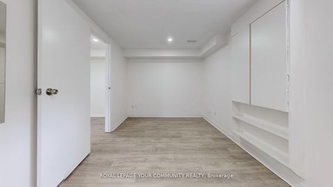 Photo 36 at 446 Lynett Crescent, Crosby, Richmond Hill