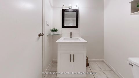 Photo 44 at 446 Lynett Crescent, Crosby, Richmond Hill