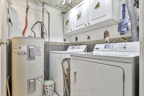 Photo 20 at 203 - 249 Major Mackenzie Drive E, Harding, Richmond Hill