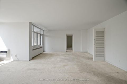 Photo 4 at 602 - 500 Avenue Road, Casa Loma, Toronto Photo 4 at 602 - 500 Avenue Road, Casa Loma, Toronto