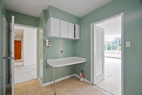 Photo 10 at 602 - 500 Avenue Road, Casa Loma, Toronto