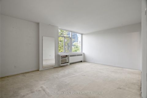 Photo 11 at 602 - 500 Avenue Road, Casa Loma, Toronto