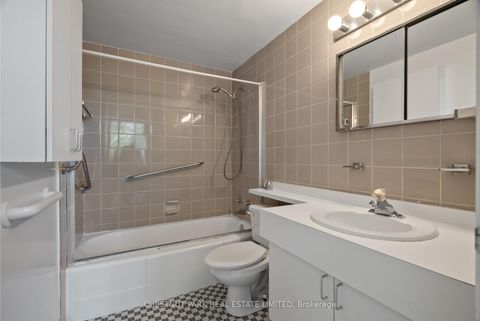 Photo 15 at 602 - 500 Avenue Road, Casa Loma, Toronto