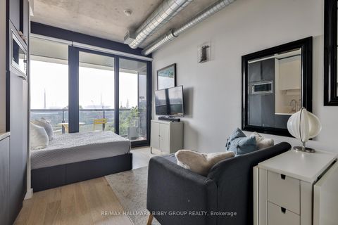 Photo 1 at 614 - 170 Bayview Avenue, Waterfront Communities C8, Toronto