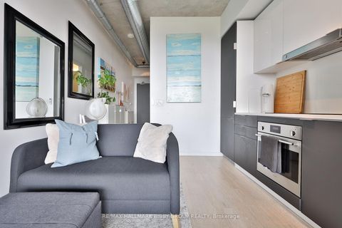 Photo 3 at 614 - 170 Bayview Avenue, Waterfront Communities C8, Toronto