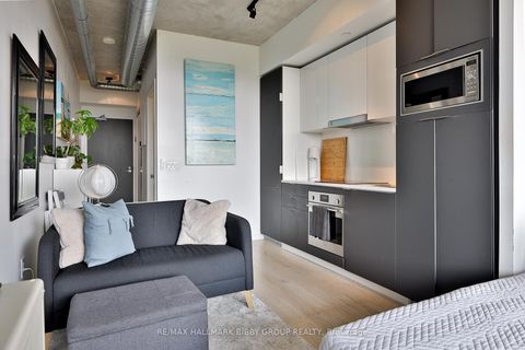 Photo 4 at 614 - 170 Bayview Avenue, Waterfront Communities C8, Toronto