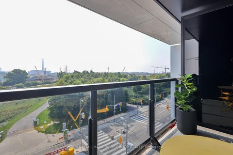Photo 15 at 614 - 170 Bayview Avenue, Waterfront Communities C8, Toronto