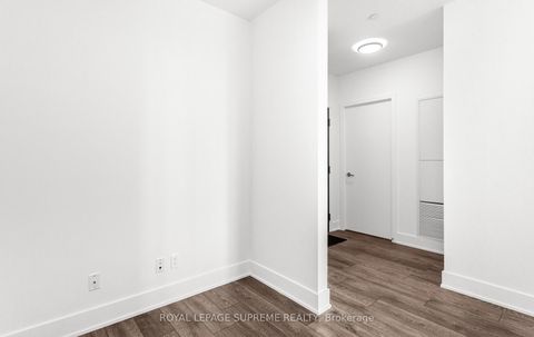 Photo 6 at 1701 - 403 Church Street, Yonge Corridor, Toronto Photo 6 at 1701 - 403 Church Street, Yonge Corridor, Toronto