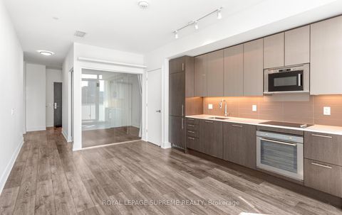 Photo 14 at 1701 - 403 Church Street, Yonge Corridor, Toronto Photo 14 at 1701 - 403 Church Street, Yonge Corridor, Toronto