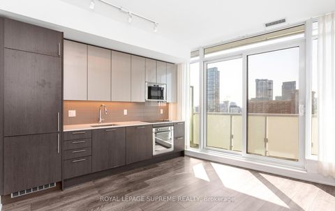 Photo 15 at 1701 - 403 Church Street, Yonge Corridor, Toronto Photo 15 at 1701 - 403 Church Street, Yonge Corridor, Toronto