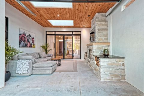 Photo 3 at 22 Spring Garden Road, Queensway, Toronto