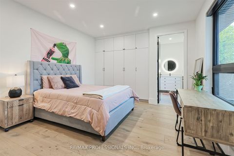 Photo 31 at 22 Spring Garden Road, Queensway, Toronto