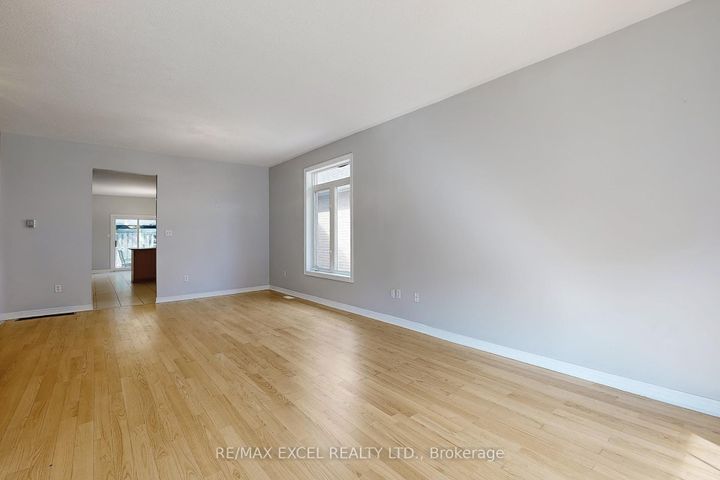 Photo 6 at 38 Ayhart Street, Wismer, Markham
