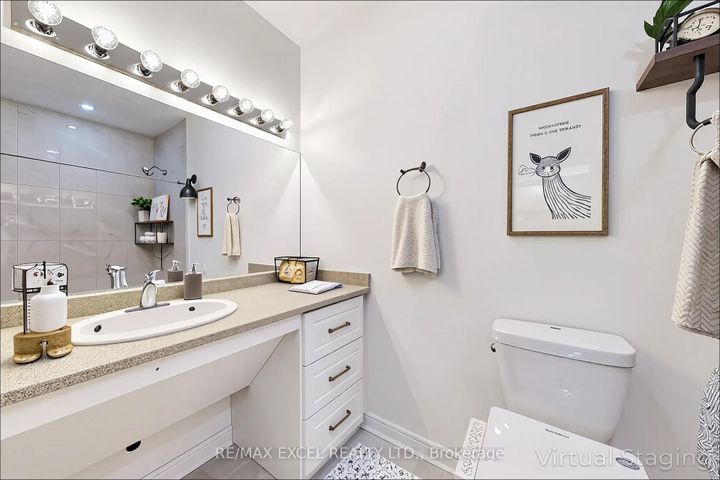 Photo 21 at 38 Ayhart Street, Wismer, Markham