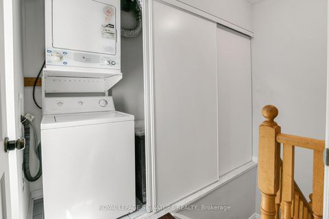 Photo 10 at 627 - 3 Everson Drive, Willowdale East, Toronto