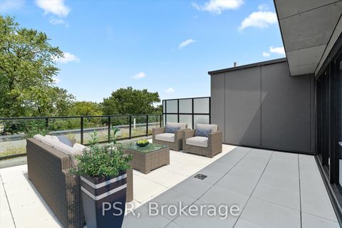 Photo 6 at PH401 - 200 Keewatin Avenue, Mount Pleasant East, Toronto Photo 6 at PH401 - 200 Keewatin Avenue, Mount Pleasant East, Toronto