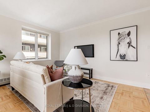 Photo 19 at 301 - 1901 Bayview Avenue, Leaside, Toronto