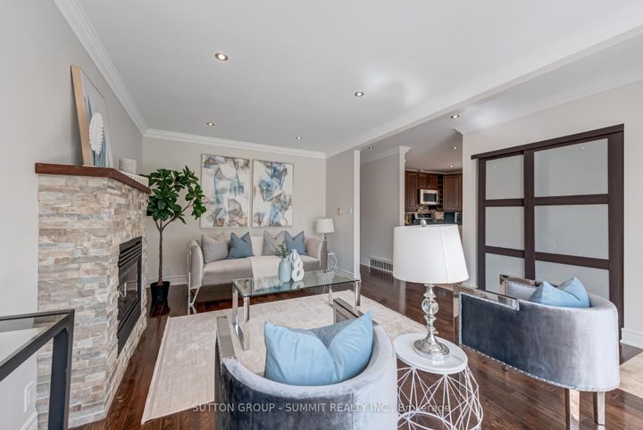 Photo 7 at 47 Rayside Drive S, Markland Wood, Toronto