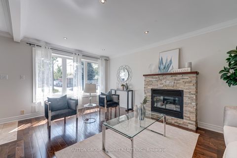 Photo 9 at 47 Rayside Drive S, Markland Wood, Toronto