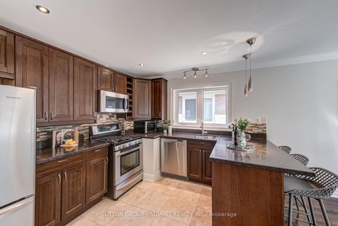 Photo 10 at 47 Rayside Drive S, Markland Wood, Toronto