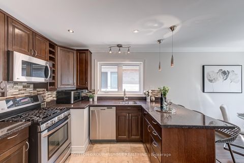 Photo 11 at 47 Rayside Drive S, Markland Wood, Toronto