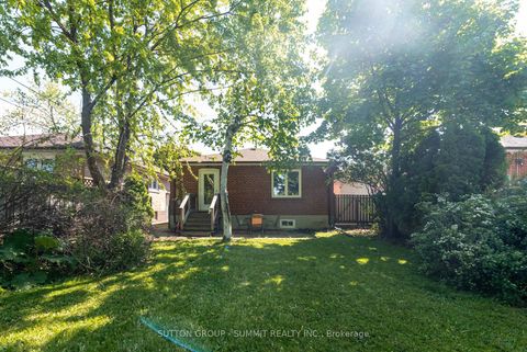 Photo 36 at 47 Rayside Drive S, Markland Wood, Toronto
