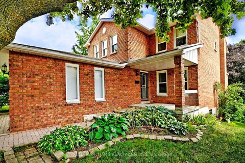 Photo 4 at 16 Lanewood Drive, Hills of St Andrew, Aurora