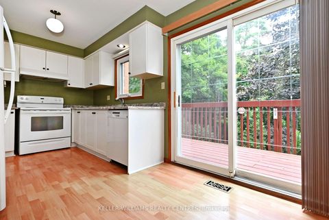Photo 12 at 16 Lanewood Drive, Hills of St Andrew, Aurora