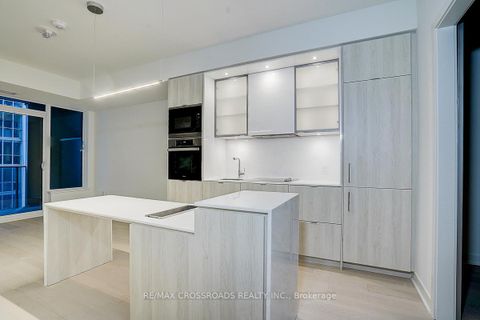 Photo 10 at 1607 - 11 Yorkville Avenue, Annex, Toronto