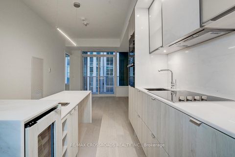 Photo 12 at 1607 - 11 Yorkville Avenue, Annex, Toronto Photo 12 at 1607 - 11 Yorkville Avenue, Annex, Toronto