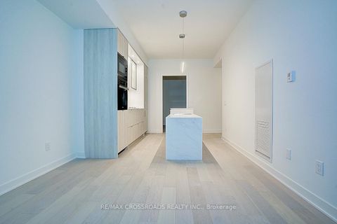 Photo 27 at 1607 - 11 Yorkville Avenue, Annex, Toronto
