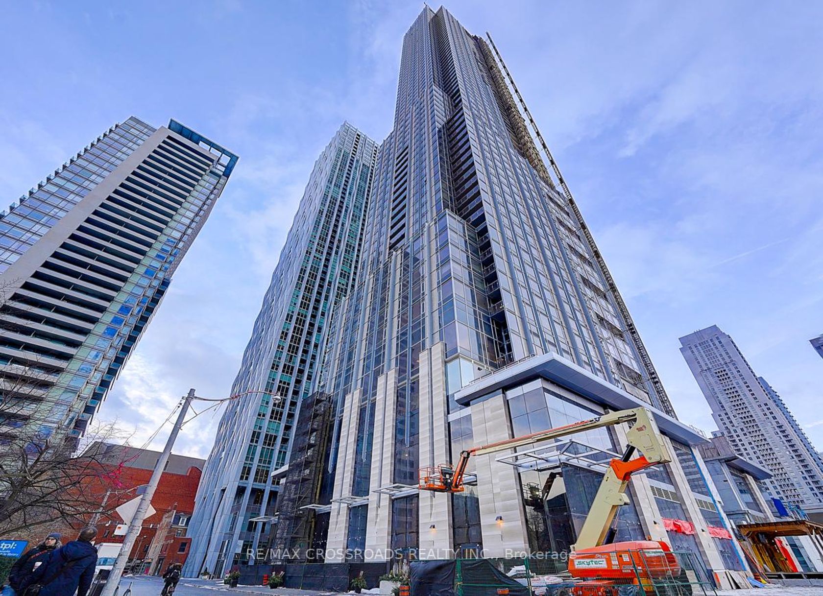 1607 - 11 Yorkville Avenue, Annex, Toronto 