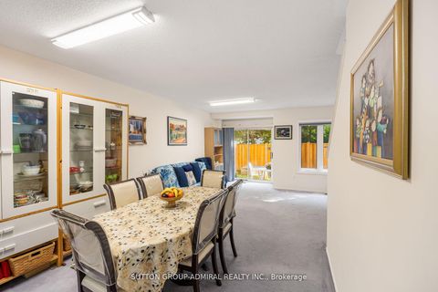 Photo 3 at 67 - 735 New Westminster Drive, Brownridge, Vaughan