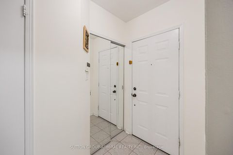 Photo 9 at 67 - 735 New Westminster Drive, Brownridge, Vaughan