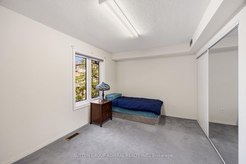 Photo 10 at 67 - 735 New Westminster Drive, Brownridge, Vaughan
