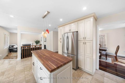 Photo 13 at 43 Falling Brook Drive, Bayshore, Barrie
