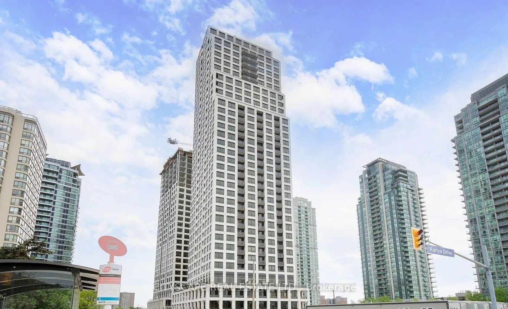 2505 - 36 Elm Drive, City Centre, Mississauga by Loree Meneguzzi Real Estate 2505 - 36 Elm Drive, City Centre, Mississauga